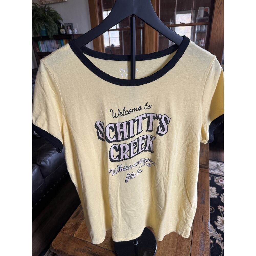 Schitt’s Creek Yellow Ringer Graphic Tee Women’s L “Welcome to Schitt’s Creek” - Picture 2 of 10